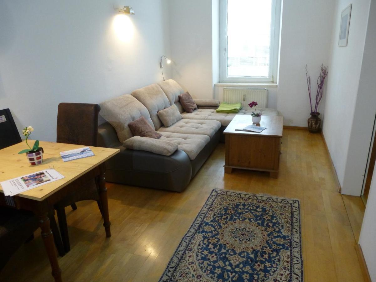 Charming, Central, Spacious Apartment Innsbruck Ngoại thất bức ảnh