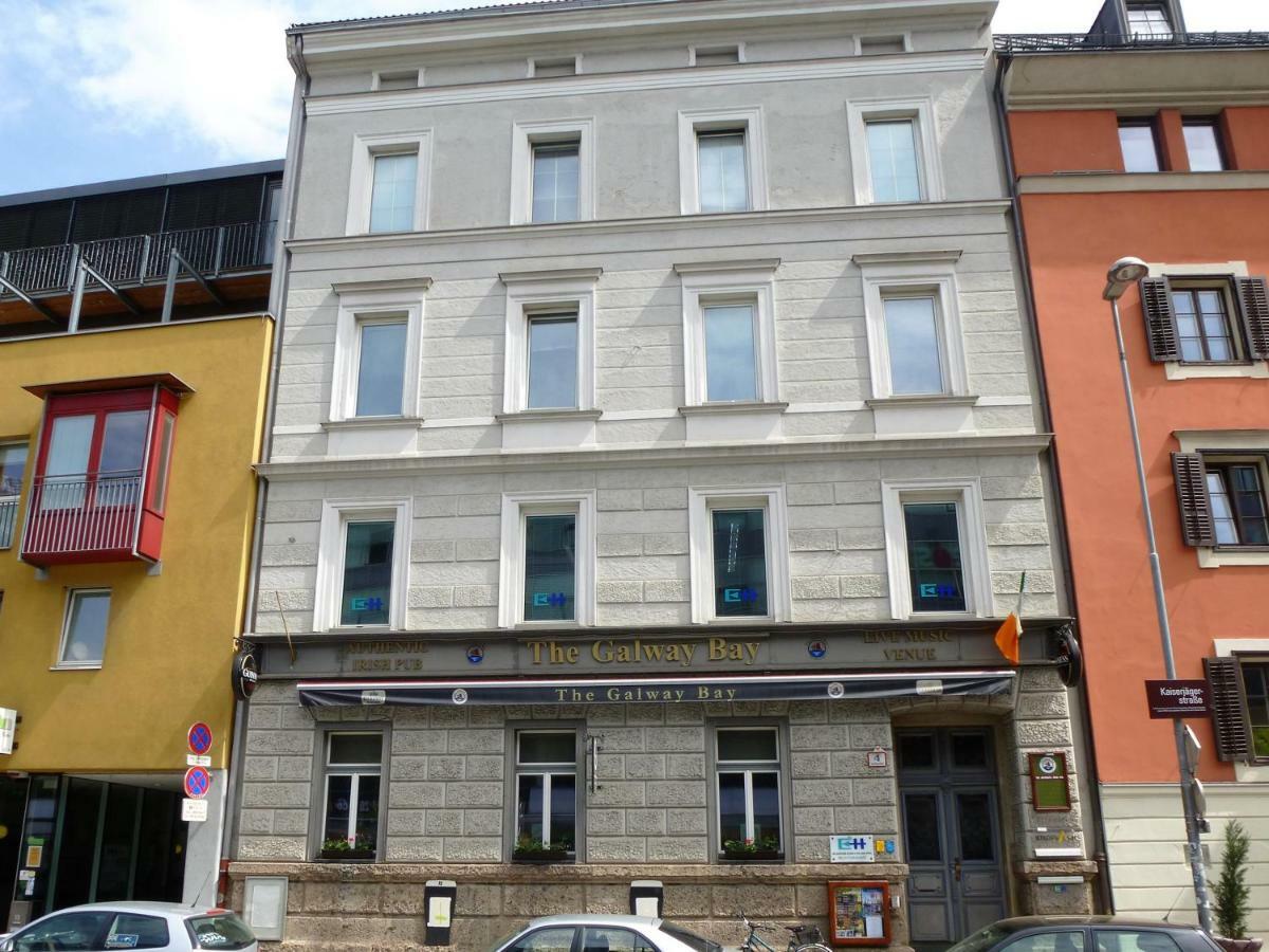 Charming, Central, Spacious Apartment Innsbruck Ngoại thất bức ảnh